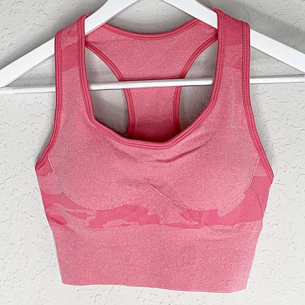 Seamless Camo Print Sports Bra & Ruched Legging Set in Pink - Picture 3 of 9